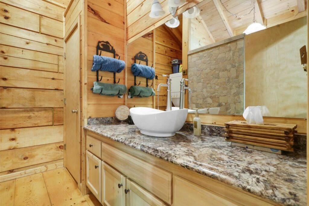 Open Studio Lodge At Little Rock Creek Cherry Log Eksteriør bilde