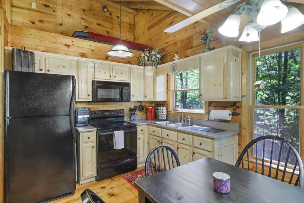 Open Studio Lodge At Little Rock Creek Cherry Log Eksteriør bilde